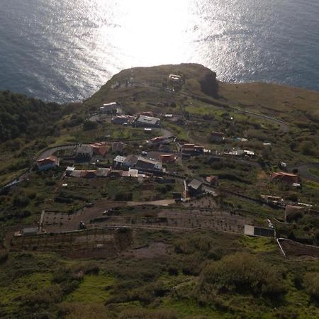 Refugio De Pedra Villa Fajã da Ovelha Exteriör bild